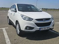 Alb Utilizat 2011 Hyundai ix35 SUV | 8.990 EUR (Preț OK)