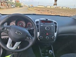 Utilizat 2011 Kia Ceed Berlinǎ | 3.999 EUR (Preț OK)