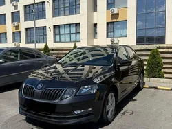 Culoarenegru Utilizat 2018 Skoda Octavia Berlinǎ | 10.800 EUR (Super Preț)