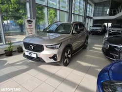 Gri Utilizat 2023 Volvo XC40 SUV | 35.290 EUR (Super Preț)