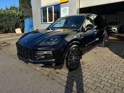 Bej Utilizat 2025 Porsche Cayenne SUV | 120.016 EUR