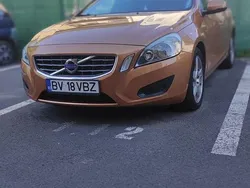 Culoaremaro Utilizat 2011 Volvo S60 Kinetic Berlinǎ | 7.595 EUR