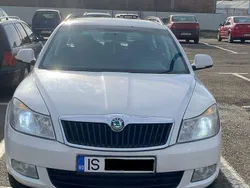 Alb Utilizat 2011 Skoda Octavia Break | 4.100 EUR (Preț bun)
