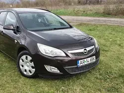 Maro Utilizat 2012 Opel Astra Hatchback | 3.800 EUR (Preț OK)