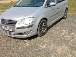 Utilizat 2009 VW Touran Monovolum | 4.100 EUR (Preț OK)