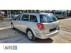Gri Utilizat 2005 Opel Astra Break | 2.099 EUR (Puțin scump)