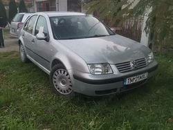 Utilizat 2001 VW Bora Berlinǎ | 900 EUR (Preț bun)
