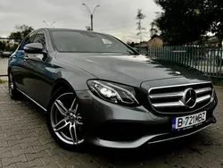 Gri Utilizat 2017 Mercedes E220 Avantgarde Berlinǎ | 20.900 EUR (Preț bun)