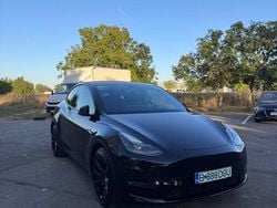 Culoarenegru Utilizat 2022 Tesla Model Y Performance SUV | 38.500 EUR (Puțin scump)