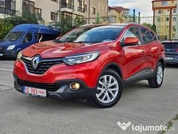 Roșu Utilizat 2015 Renault Kadjar SUV | 9.990 EUR (Preț OK)