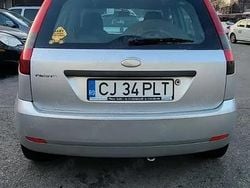 Utilizat 2006 Ford Fiesta Hatchback | 900 EUR (Preț bun)