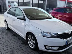 Alb Utilizat 2014 Skoda Rapid Active Hatchback | 5.500 EUR (Scump)