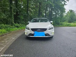 Culoarealb Utilizat 2015 Volvo V40 R-Design Break | 8.999 EUR (Preț OK)