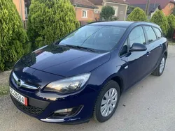 Albastru Utilizat 2015 Opel Astra Break | 4.500 EUR (Super Preț)