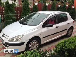 Alb Utilizat 2001 Peugeot 307 Hatchback | 2.500 EUR