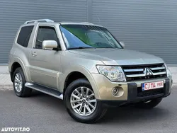 Galbeuriu Utilizat 2009 Mitsubishi Pajero Edition SUV | 10.900 EUR