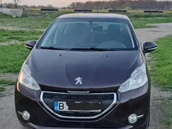 Maro Utilizat 2012 Peugeot 208 Hatchback | 4.700 EUR (Preț bun)