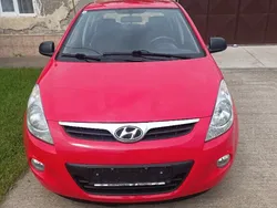 Rosu Utilizat 2010 Hyundai i20 Hatchback | 2.550 EUR