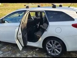 Utilizat 2013 Toyota Auris Hybrid Break | 8.500 EUR