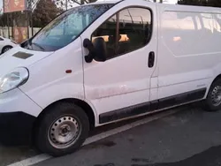 Alb Utilizat 2009 Opel Vivaro Van | 5.080 EUR (Preț bun)