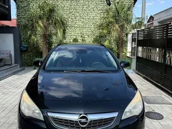 Culoaregalbeuriu Utilizat 2013 Opel Astra Enjoy Berlinǎ | 2.599 EUR (Super Preț)