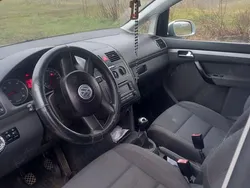 Utilizat 2004 VW Touran Monovolum | 1.800 EUR (Preț OK)