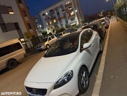 Culoarealb Utilizat 2013 Volvo V40 Hatchback | 7.300 EUR (Preț OK)