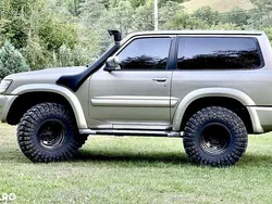 Culoarebej Utilizat 2005 Nissan Patrol SUV | 35.000 EUR
