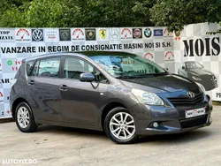 Gri Utilizat 2012 Toyota Verso Executive Monovolum | 5.490 EUR