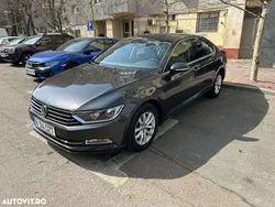 Culoarenegru Utilizat 2019 VW Passat Berlinǎ | 13.999 EUR (Super Preț)