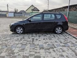 Negru Utilizat 2011 Hyundai i30 Break | 2.150 EUR (Preț bun)