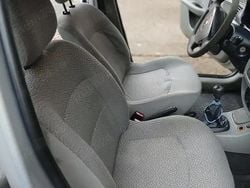 Utilizat 2006 Renault Symbol Berlinǎ | 1.550 EUR (Puțin scump)