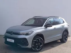Gri mediu normal Utilizat 2024 VW Tiguan R-line SUV | 46.000 EUR