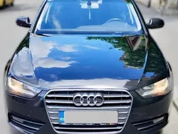 Negru Utilizat 2013 Audi A4 Ambiente Berlinǎ | 7.800 EUR (Preț bun)