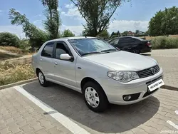 Utilizat 2009 Fiat Albea Berlinǎ | 3.550 EUR