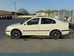 Alb Utilizat 2006 Skoda Octavia Tour Berlinǎ | 10.500 EUR