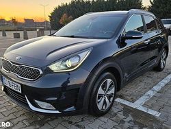 Culoarealbastru Utilizat 2018 Kia Niro SUV | 13.999 EUR (Scump)