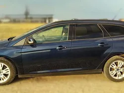 Culoarealbastru Utilizat 2011 Ford Focus Titanium Break | 4.700 EUR (Puțin scump)
