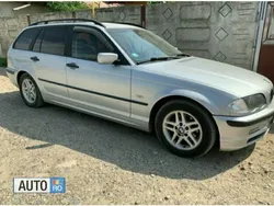 Argintiu Utilizat 2000 BMW 318 Break | 2.199 EUR