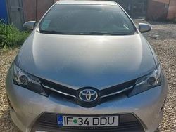 Utilizat 2013 Toyota Auris Hybrid Hatchback | 7.000 EUR (Scump)