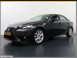 Negru Utilizat 2016 Lexus IS300h Berlinǎ | 16.800 EUR