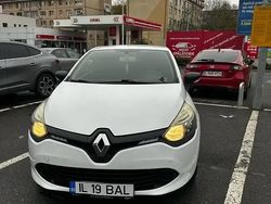 Alb Utilizat 2013 Renault Clio IV Authentique Hatchback | 5.099 EUR (Puțin scump)