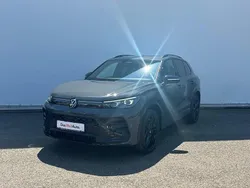 Gri mediu normal Nouă 2025 VW Tiguan R-line SUV | 51.000 EUR