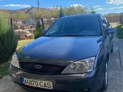 Gri Utilizat 2002 Ford Mondeo Berlinǎ | 2.200 EUR (Scump)