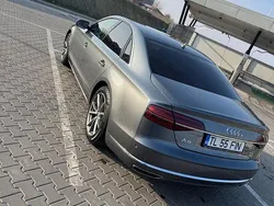 Gri Utilizat 2017 Audi A8 Berlinǎ | 21.000 EUR