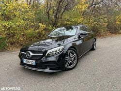 Negru Utilizat 2020 Mercedes C220 AMG line Berlinǎ | 19.350 EUR
