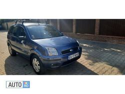 Albastru Utilizat 2005 Ford Fusion Hatchback | 1.700 EUR (Preț bun)