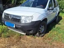 Alb Utilizat 2012 Dacia Duster SUV | 4.950 EUR (Preț bun)