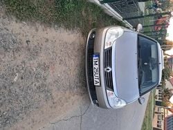 Gri Utilizat 2010 Renault Symbol II Berlinǎ | 1.550 EUR (Preț bun)