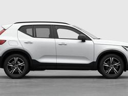 ["crystal white"] Nouă 2025 Volvo XC40 Plus SUV | 45.921 EUR (Puțin scump)